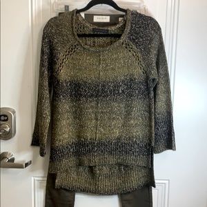 Sanctuary olive colored loose knit sweater